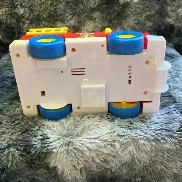 Mattel Disney Vtg 1989 Mickey
Mouse & Friends  Fire Truck
Motorized - Picture 7 of 13